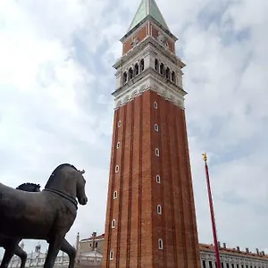 Apartment Essence Of, Venice